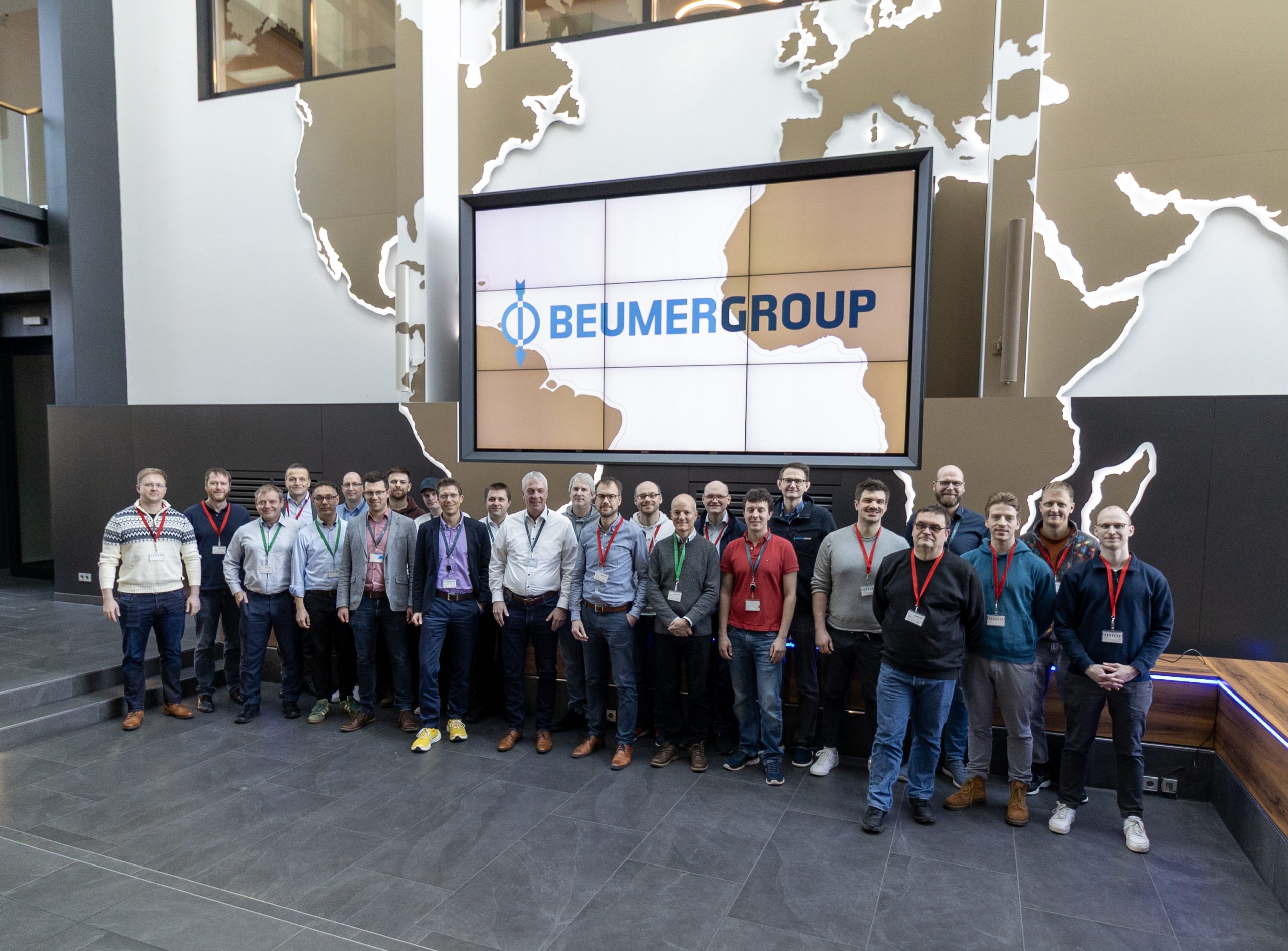 BEUMER group and Fraunhofer Institute for Material Flow and Logistics partner on robotics